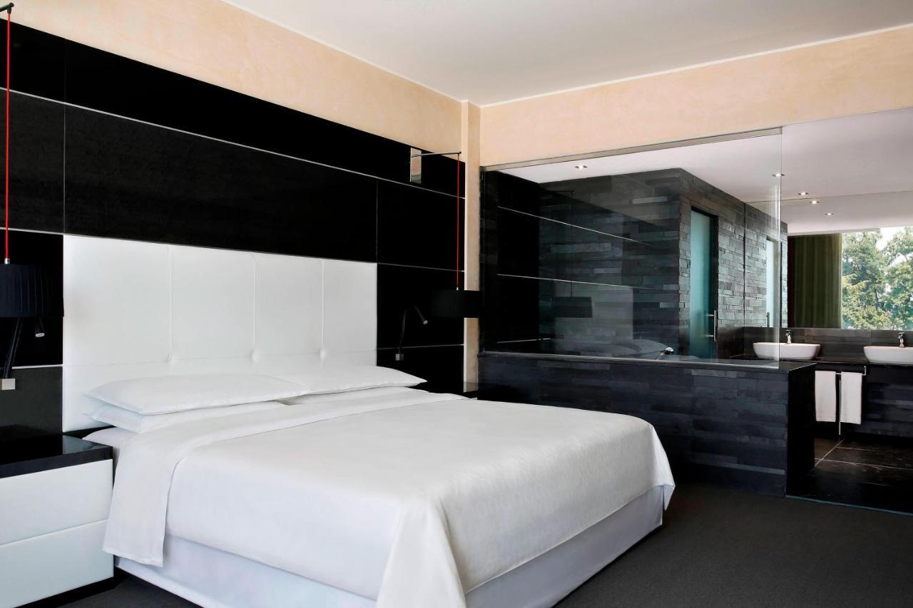 Sheraton Milan Malpensa Airport Hotel & Conference Centre Ferno Room photo